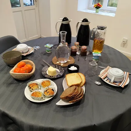 Des Pleiades Bed & Breakfast Villemoirieu