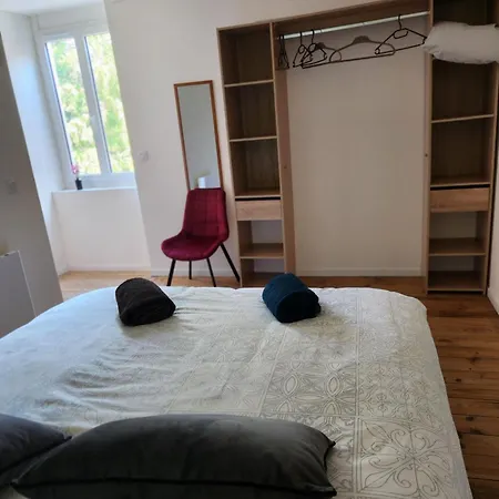 Des Pleiades 3* Villemoirieu
